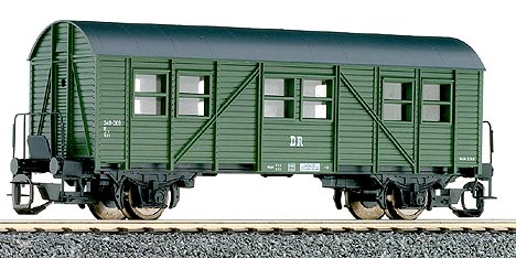 Auxilary Passenger car type Mci<br /><a href='images/pictures/Tillig/13290.jpg' target='_blank'>Full size image</a>